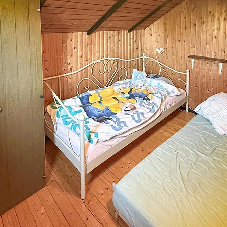 2 Bedroom Pet Friendly In Semesterbostad